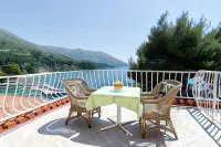 Guest House Daniela - Airport Shuttle