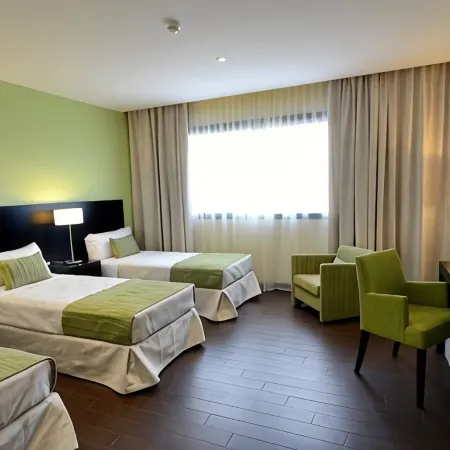 Grand Crucero Hotel