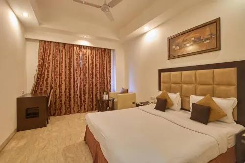 Roomshala Aroha Boutique Residency - 2 Sao