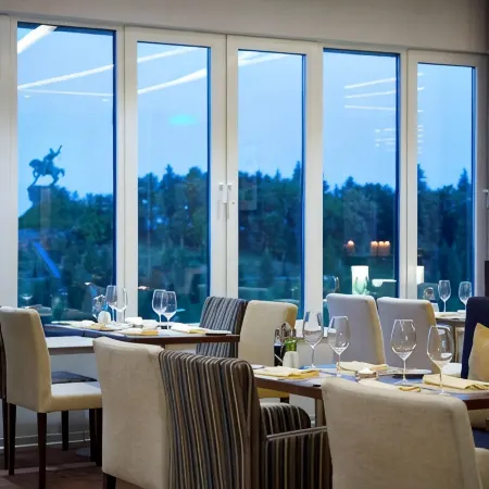 Хиллс Гарден (ex. Hilton Garden Inn Ufa RiversideХиллс Гарден, бывший Хилтон Гарден Инн Уфа Риверсайд)