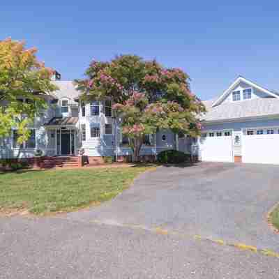 Waterfront Home w/ Stunning Views, Deepwater Dock, Pool, HotTub, Kayaks & More Hotel Exterior