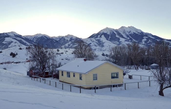 Spacious Farm House on the working historic Story Ranch, private river access