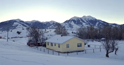 Spacious Farm House on the working historic Story Ranch, private river access - 3-Star