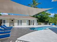Luxury 6 Bed Villa With Pool, Mullins Bay - Uima-altaat