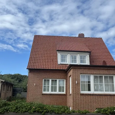 Haus Amrum - Located East Village on the Dunes: FeWo Look, Book, Experience* Hotel di Juist