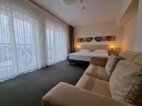 The Gerald's Hotel - parking
