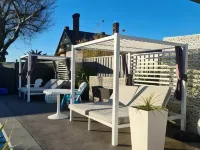 Town House Motor Inn Hotels in Horsham