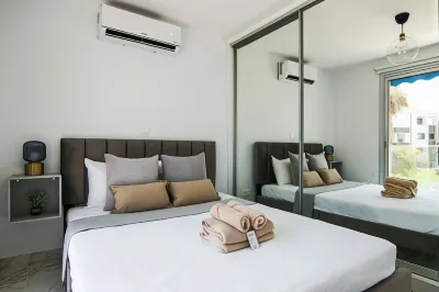 Phaedrus Living: Seaside Luxury Flat Athina 21 Hotels in Konia