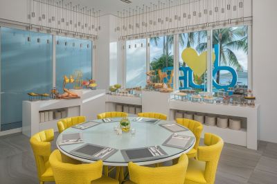 レストラン アストリア カレントの写真