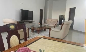 Lux Suites Mkomani Beachfront Apartment