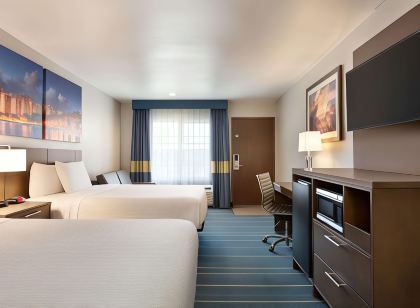 Days Inn & Suites by Wyndham Anaheim at Disneyland Park