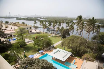 Beach Luxury Hotel Hoteller i Kiamari Town
