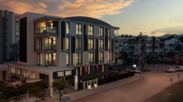 STILE SUITE MARINE HOTEL Отели рядом с достопримечательностью «Актур Парк»