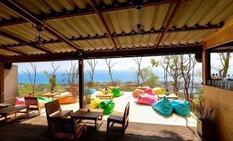 Parinya Hill Homestay & Cafe Koh Larn