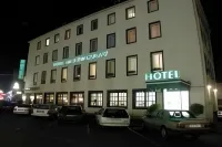 Hotel am Ludwigsplatz Hotels in der Nähe von Zweigbibliothek Recht und Wirtschaft