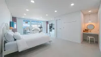 Pohang Uni’s Ocean Pool Villa