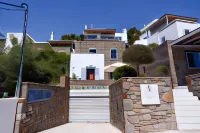 Pénde Traditional Villas