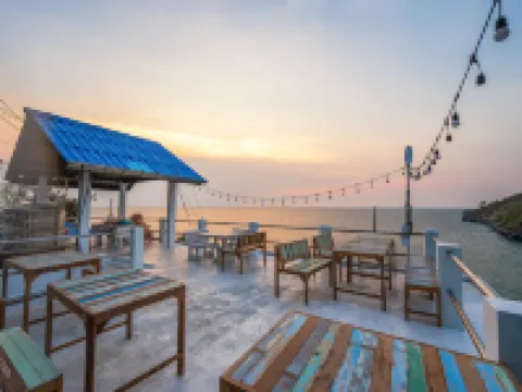 เกาะสีชังอันซีนรีสอร์ท โรงแรมในเกาะสีชัง