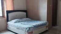 Villa Bhifa Puncak Hoteller i Batu Layang