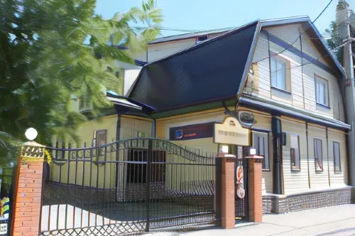 Uyut Hotel