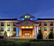 Holiday Inn Express & Suites Longmont - Boulder Area
