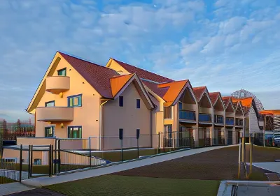 Kistücsök Food & Room Hoteles en Balatonlelle
