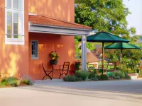 Weinhof am Nussbaum Hotel a Seinsheim