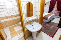 Al Eairy Furnished Apartments Al Baha 2 Hôtels à : Al Baha