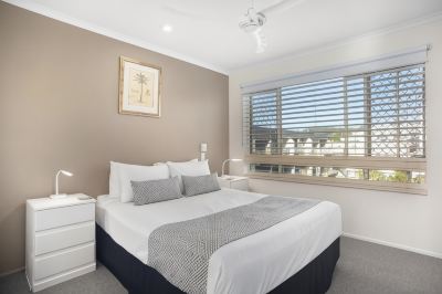 Economy Two-Bedroom Apartment #2 Hastings Street Photo