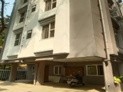 夏曼套房 Akkalkot Swami Samarth Maharaj Temple附近的飯店