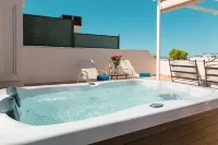 Guadalpin Suites - Hot Tub