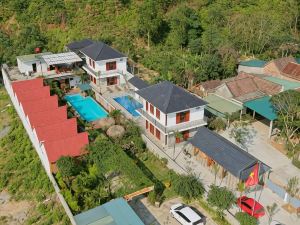 Phong Nha Hillside View Bungalow