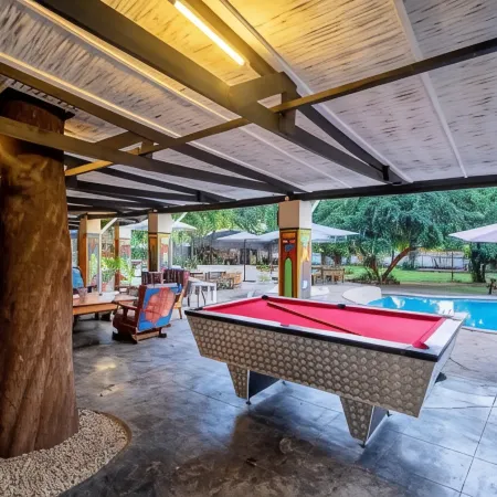 Shoestrings Backpackers Lodge Vic Falls