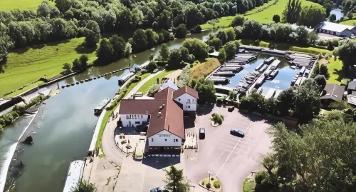 The Riverside Inn Hotels in Saltford