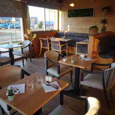 Hotel Konine - Les Suites Dining/Meeting Rooms