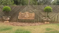 African Flair Country Lodge Отели в г. 
