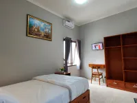 Ati Tentrem Guesthouse Hotels in Jember