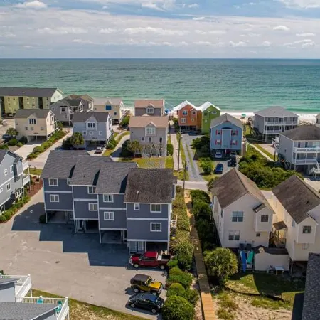 Relaxing chemical free home w/RO water & great ocean views close to DT Surf City