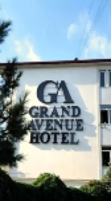 Grand Avenue Hotel