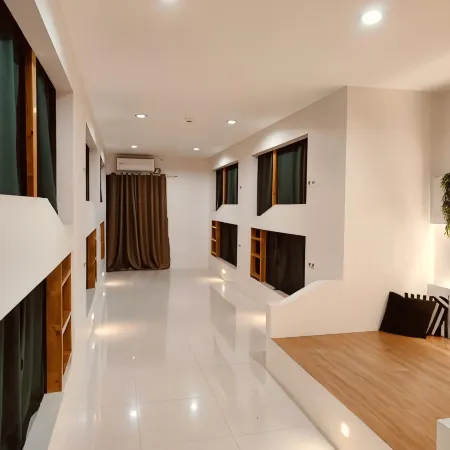 Traveler's Home