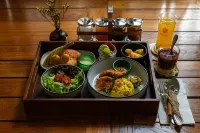 Hanuman Boutique Stay &Eatery - bar