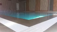 バルネアリオ カサ パロッティ - プール