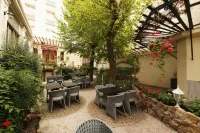 Hôtel Crystal Reims Centre Hotels in Reims