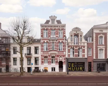 ザ エレファント ホステル アムステルダムのホテル