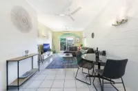 Zenwestralia Cityscape Balcony Outdoor Dining