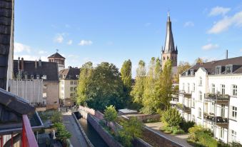 Victoria Boardinghouse