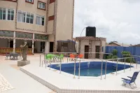 Alafia Hotel Ketou - parking