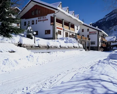 Hotel Beau Sejour Pré-Saint-Didier Hotels near Zerotta