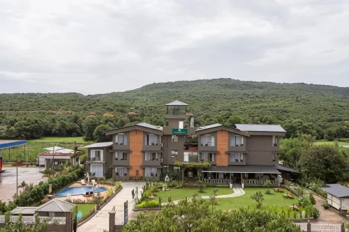 Stone Wood Hotel Amboli Hotels in Mathagaon