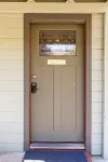 The Kaweah River Cabin sleeps up to 8 guests, located 3 minutes from entrance